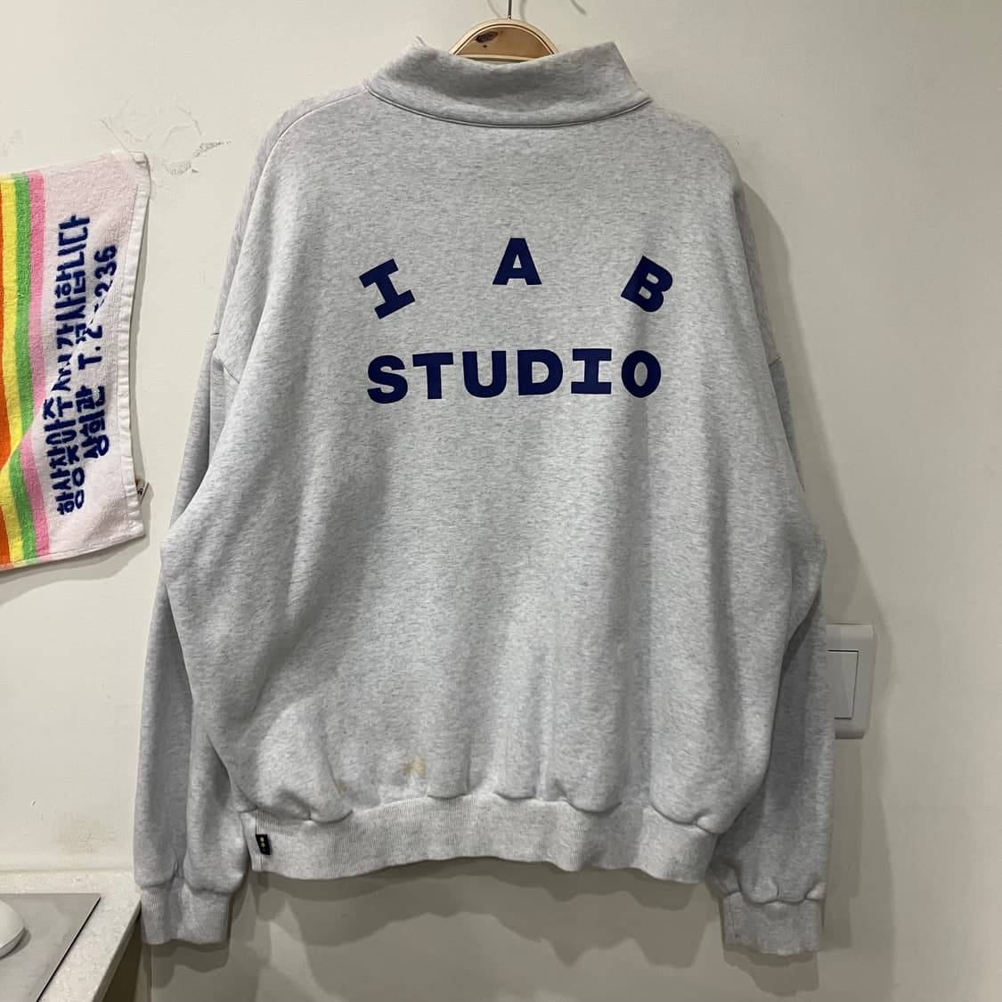 142 아이앱 스튜디오 하프집업 반집업 맨투맨 상품이미지2