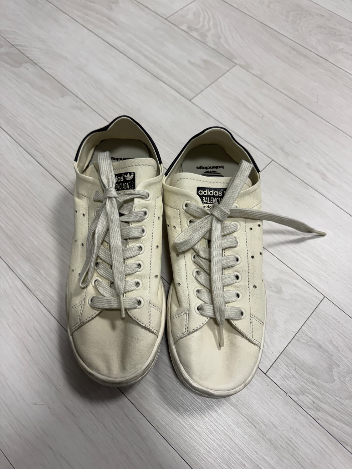 발렌시아가 x 아디다스 스탠 스미스 오프 화이트 상품이미지2