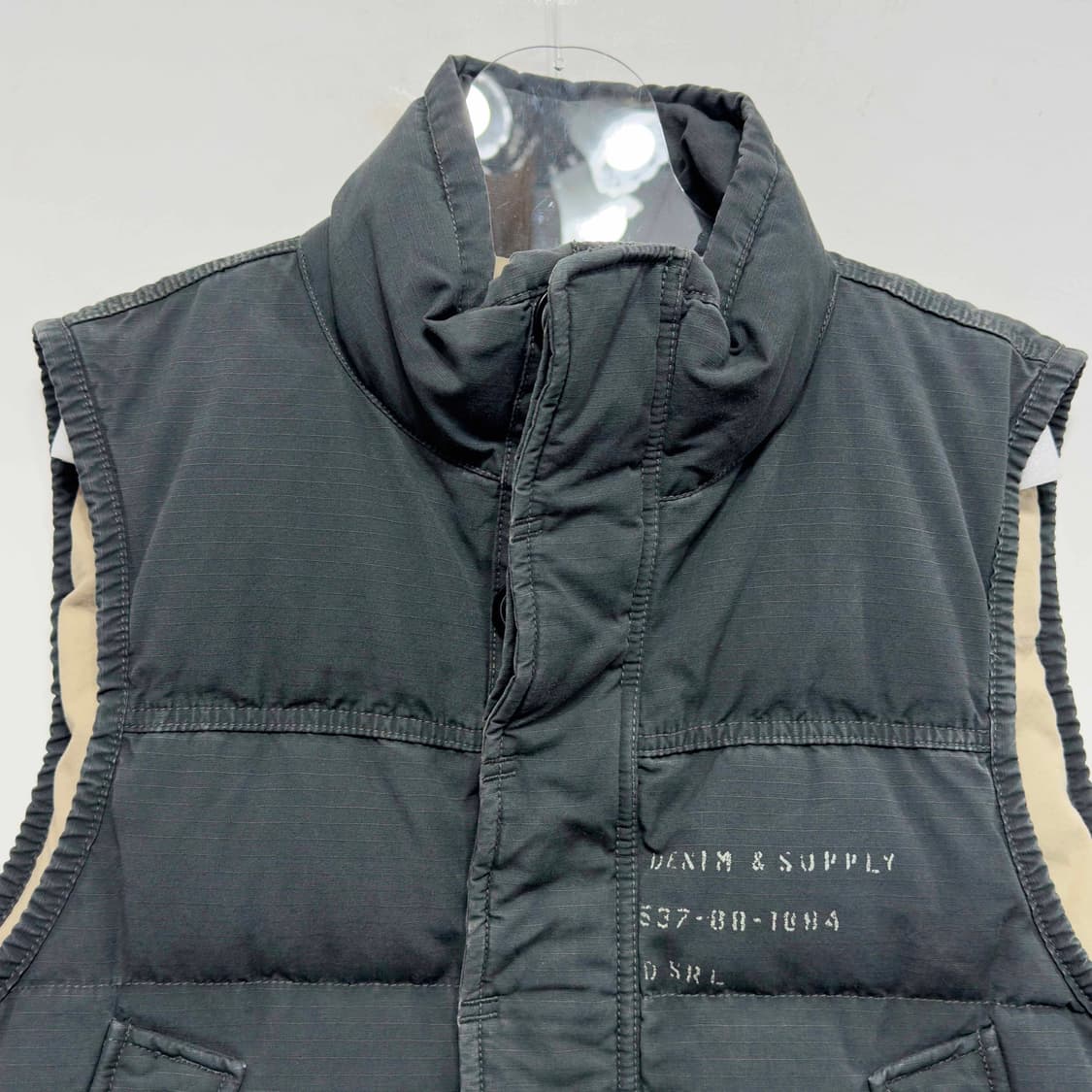 데님앤서플라이 구스 다운 패딩 베스트 상품이미지2