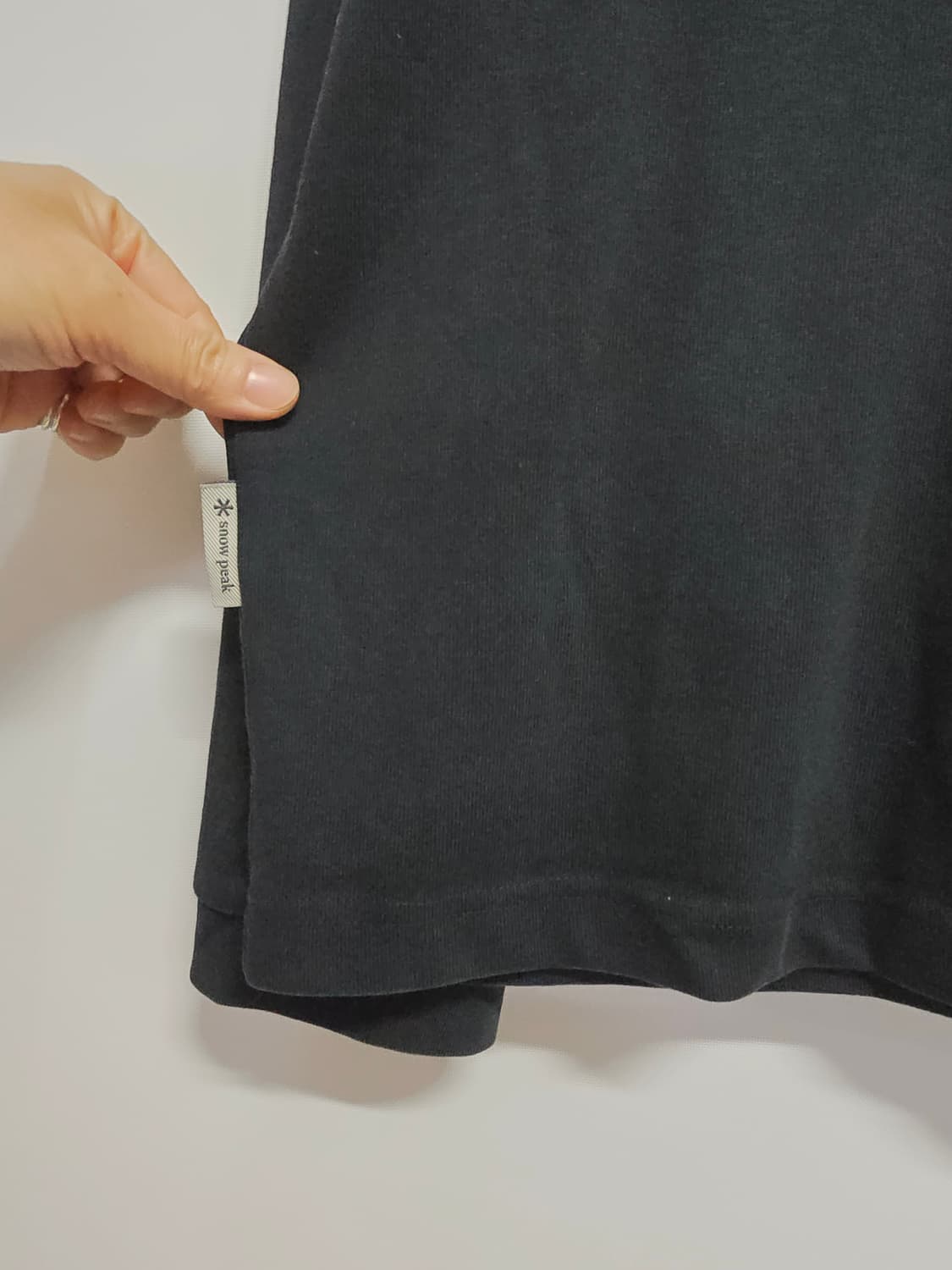 스노우피크 포켓 블랙 긴팔 티셔츠110 상품이미지4