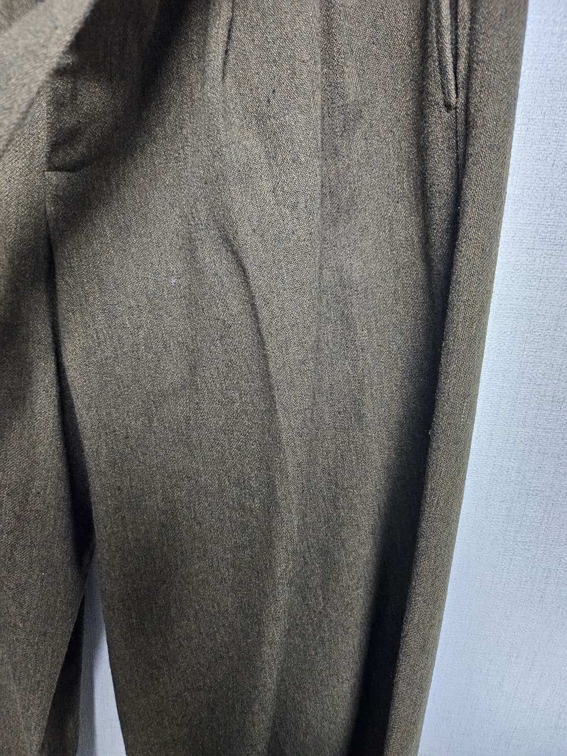 [M]렉토 벨트 디테일 팬츠 카키 상품이미지4