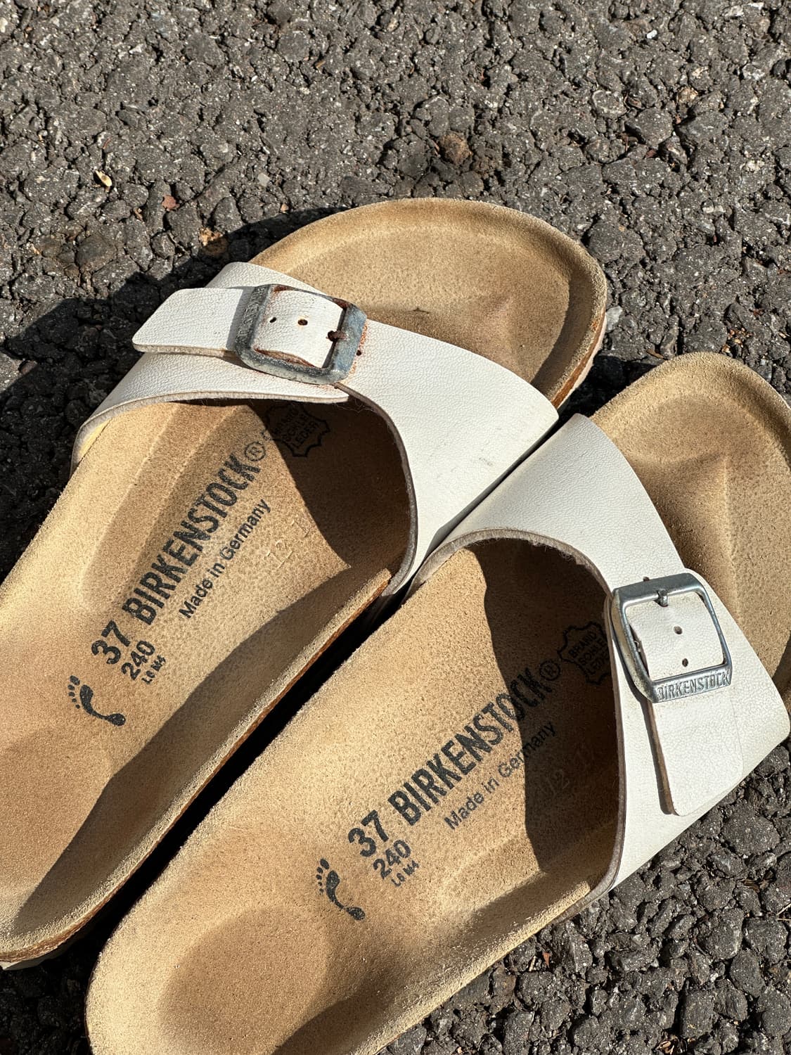 [240] 버켄스탁 마드리드 화이트 샌들 37 상품이미지2