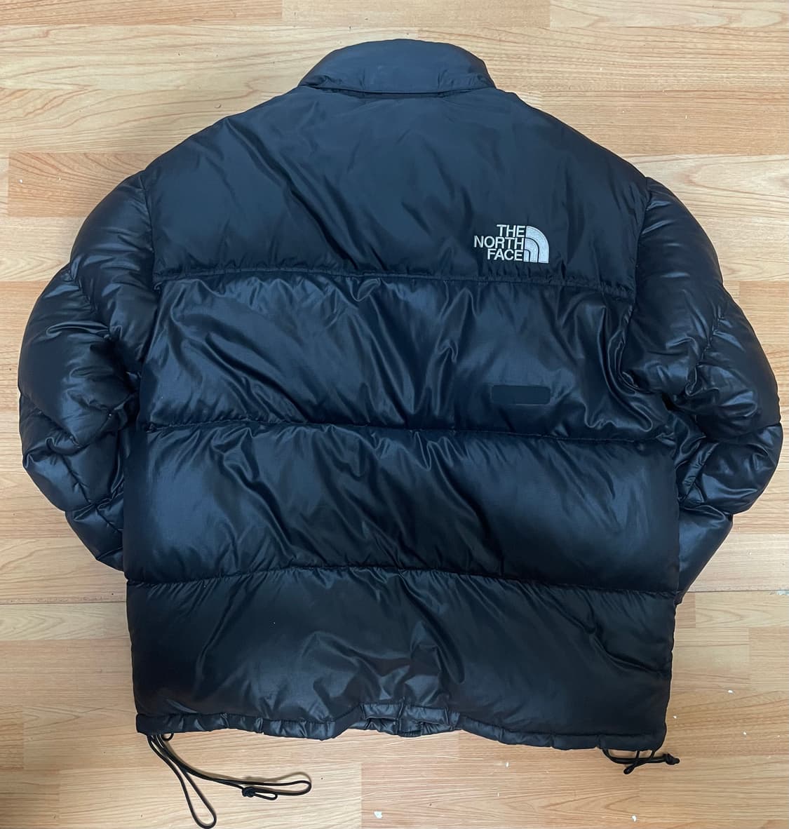 노스페이스 눕시 패딩 구형 700 블랙 팝니다 상품이미지2