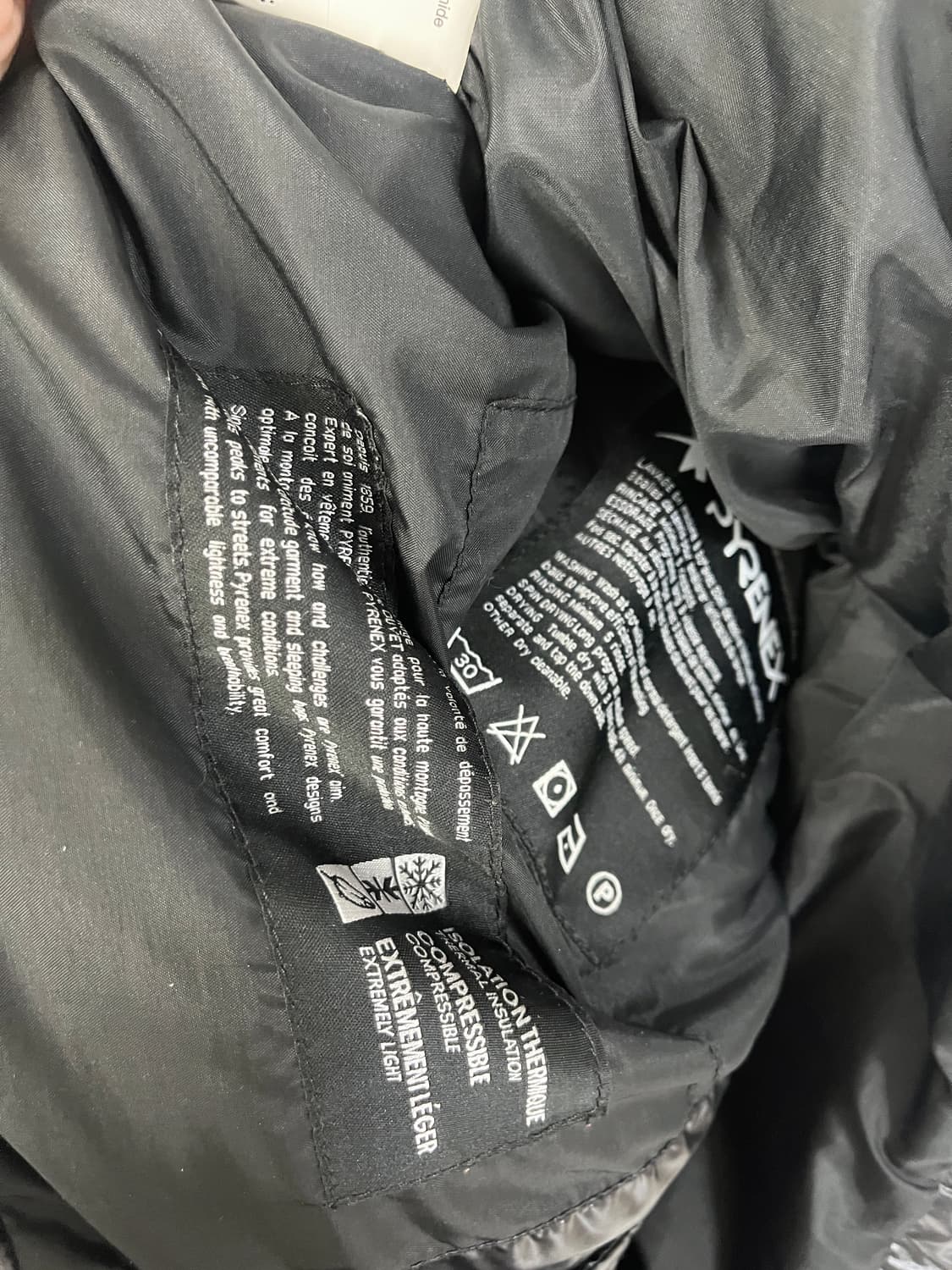 Pyrenex 피레넥스 블랙 후디 베스트 (S) 상품이미지5