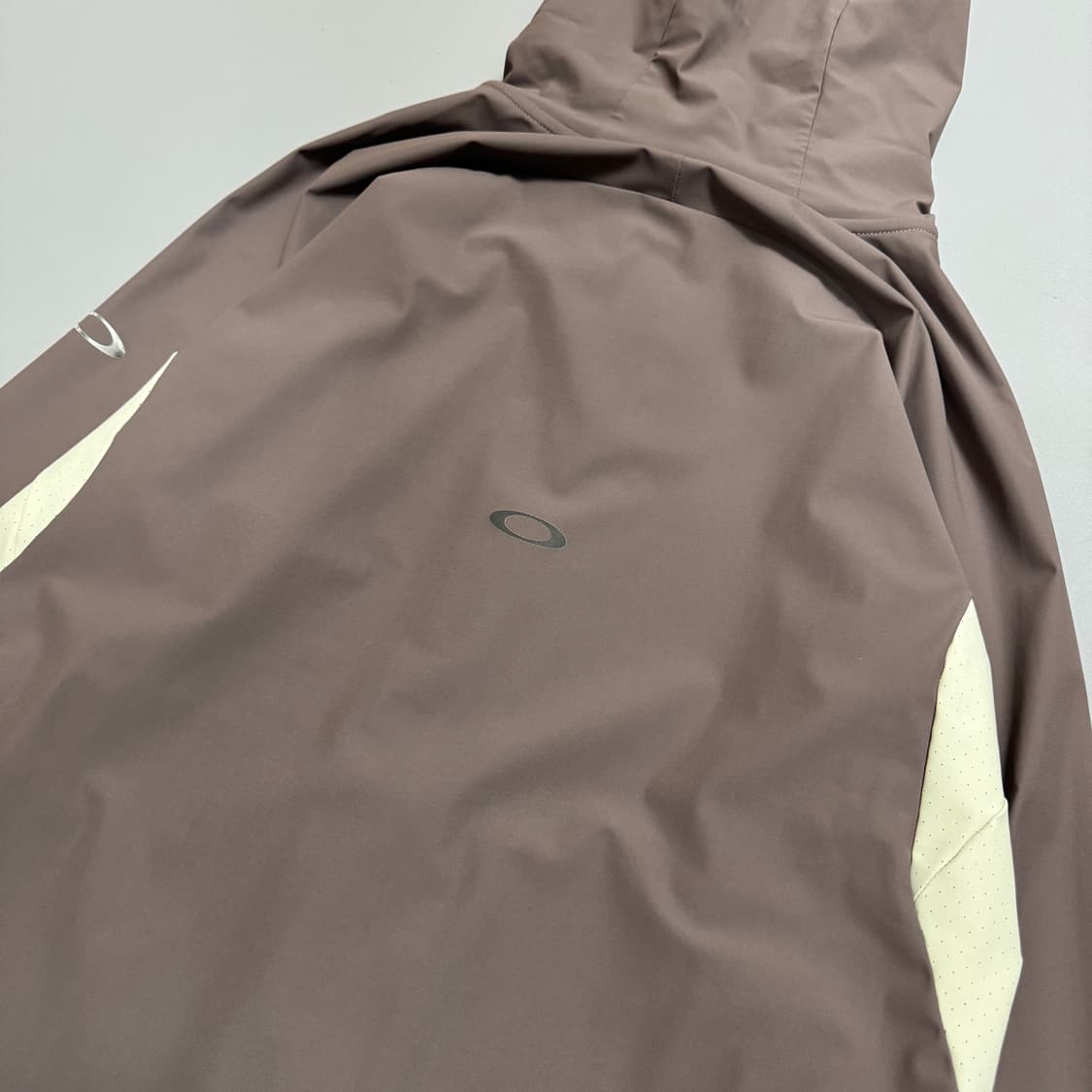 오클리(OAKLEY) 인디핑크 서클로고 퓨전 플랙스 후드 트레이닝 집업 상품이미지9