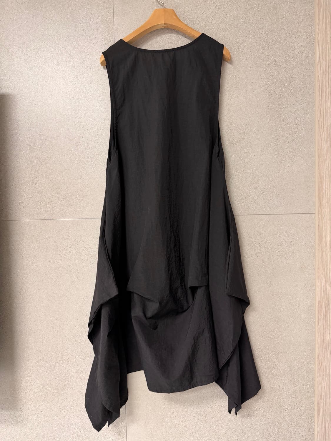 일본 새상품 독특한 디자인 블랙 롱 원피스 레이어드 셔링 상품이미지3