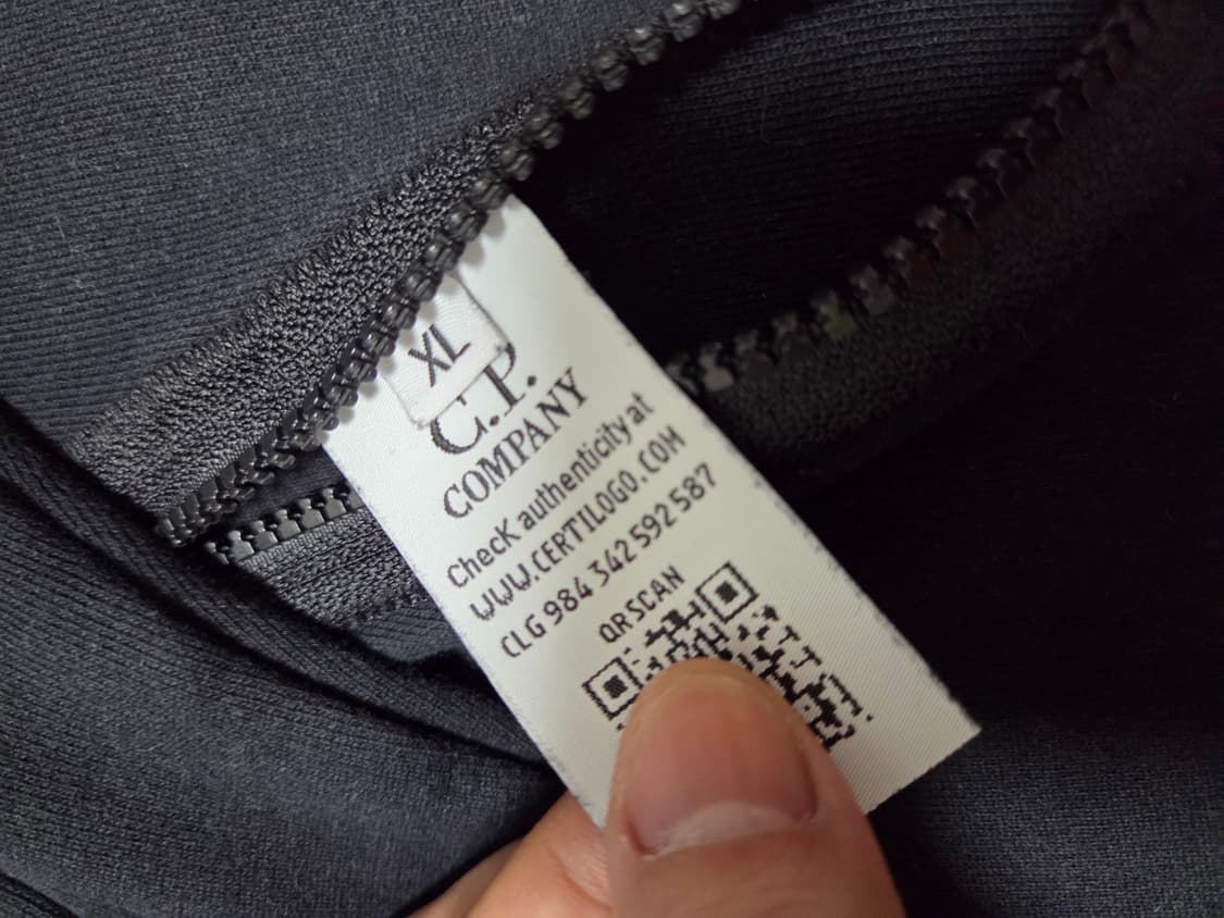 씨피컴퍼니 고글 후드 집업 상품이미지6