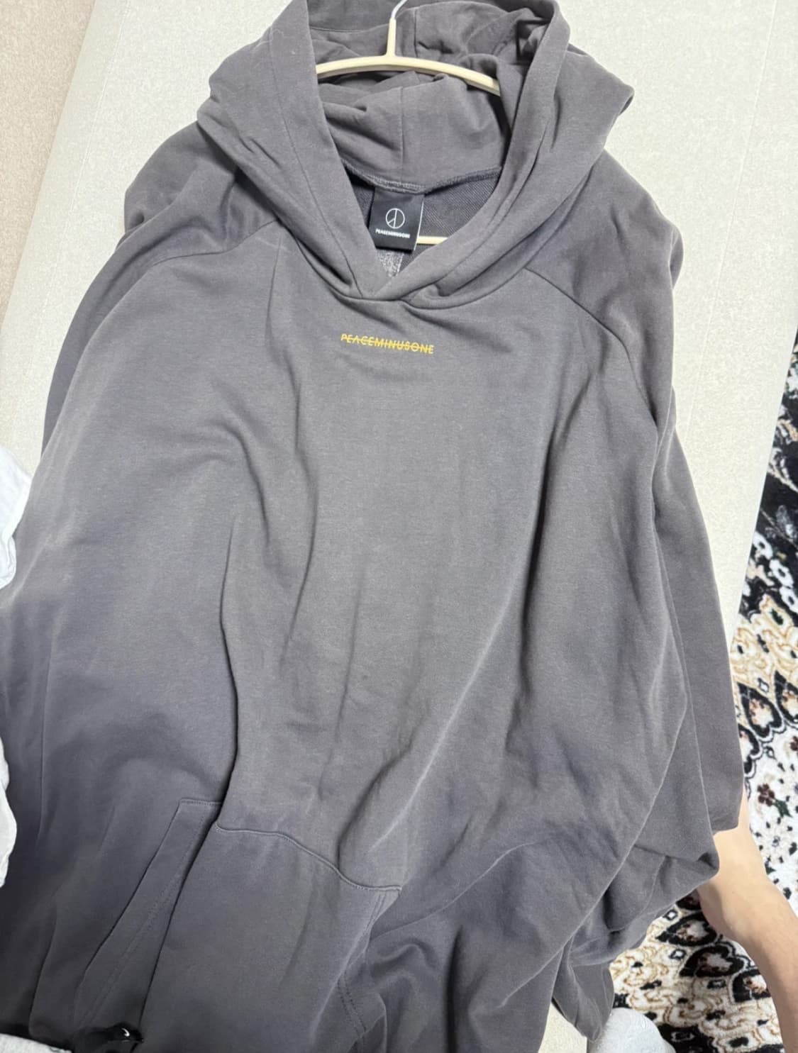 피스마이너스원 초판 차콜 후드 상품이미지1