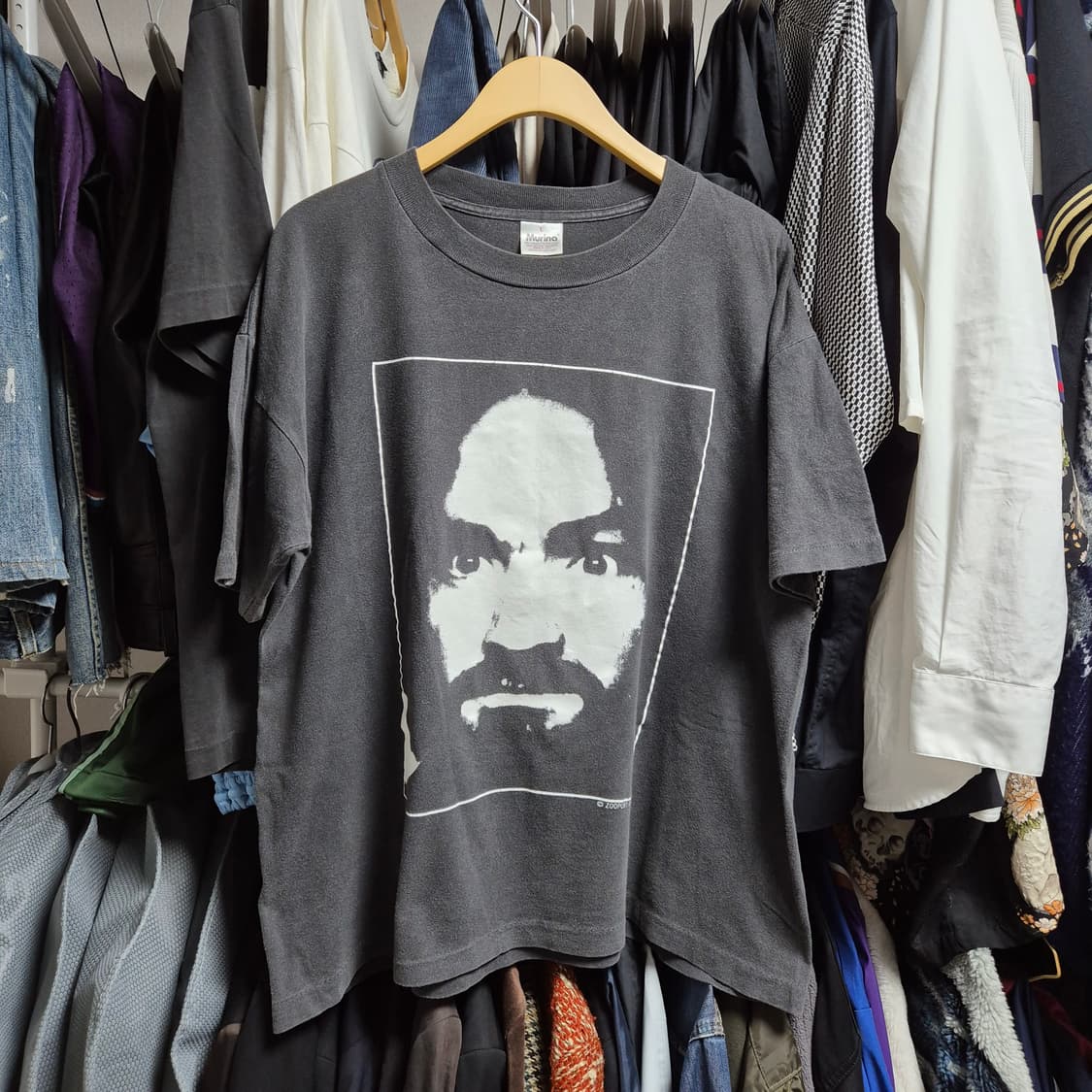 Zooport Riot Gear, "Charlie Don't Surf" 상품이미지2