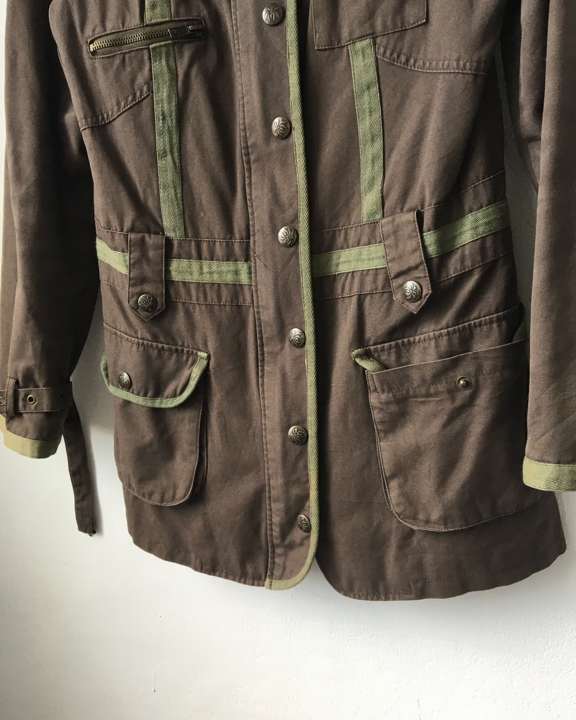 Multi pocket line detail high neck jacke 상품이미지5