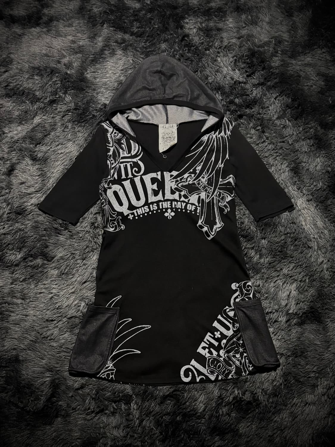 Glitz  블랙 날개 실버 레터링 반팔 후디 상품이미지1