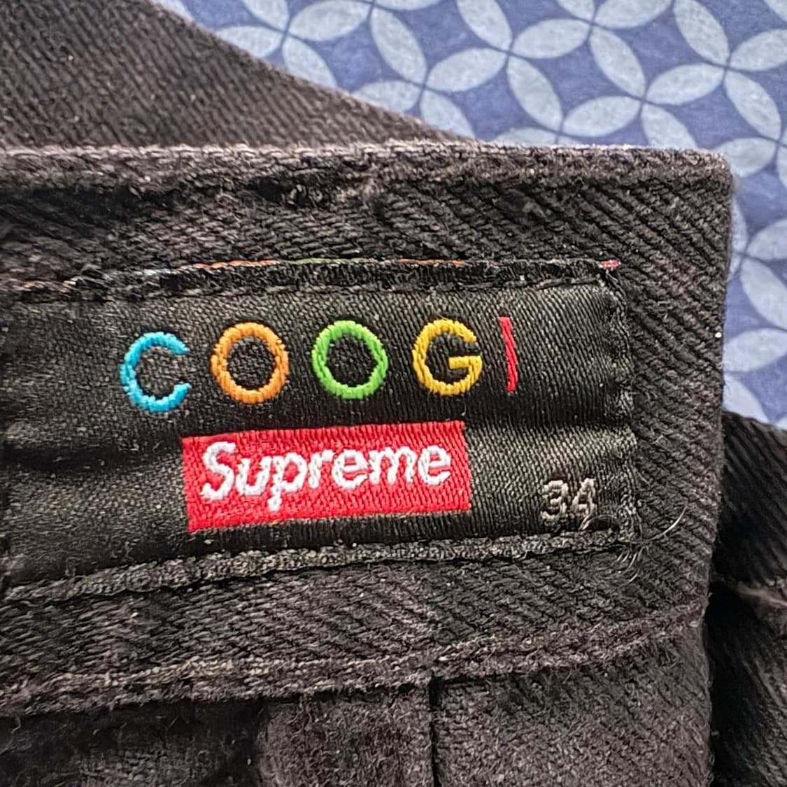 슈프림 x 쿠지 엠브로이더드 루즈 핏 진 블랙 상품이미지5