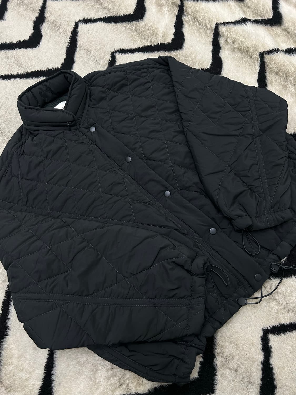 [한국L]ZARA 오버핏 크롭 경량 퀄팅 자켓/짙은그린 상품이미지1