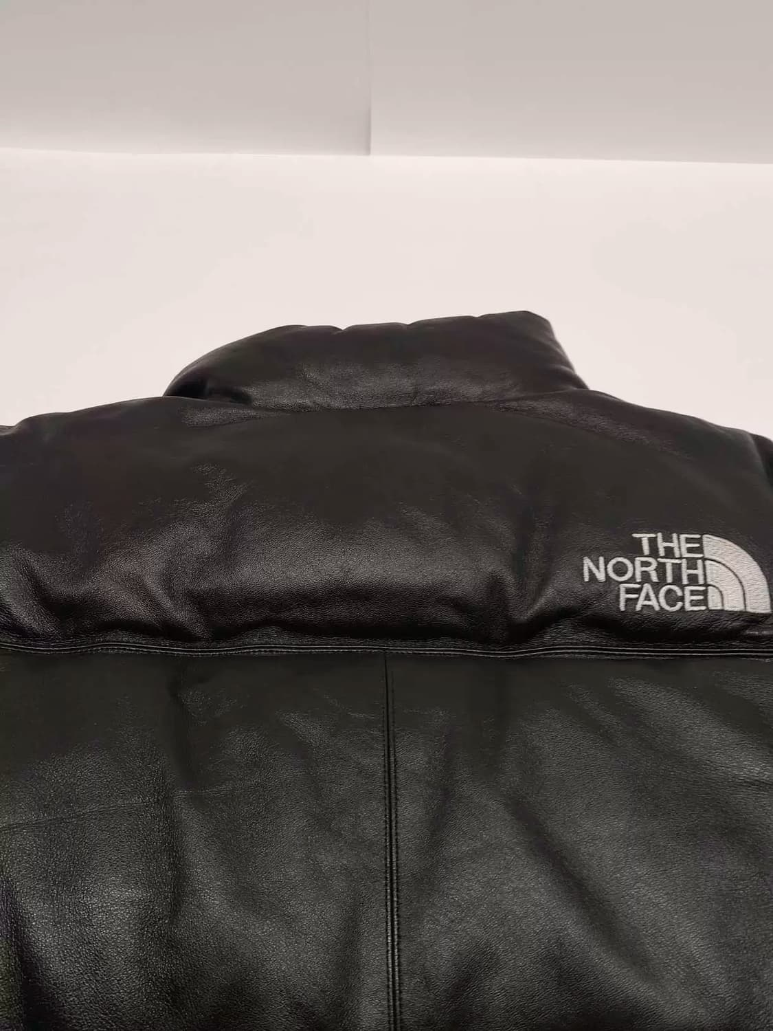 [M] 슈프림 x 노스페이스 레더 눕시 자켓 상품이미지4