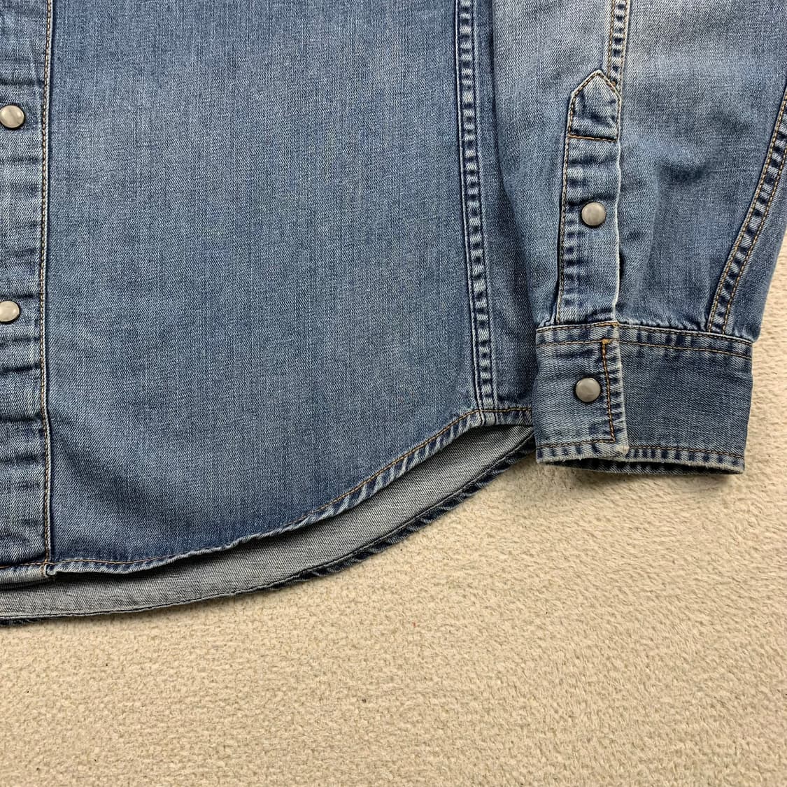 아르마니 익스체인지 투포켓 웨스턴 데님셔츠 상품이미지5