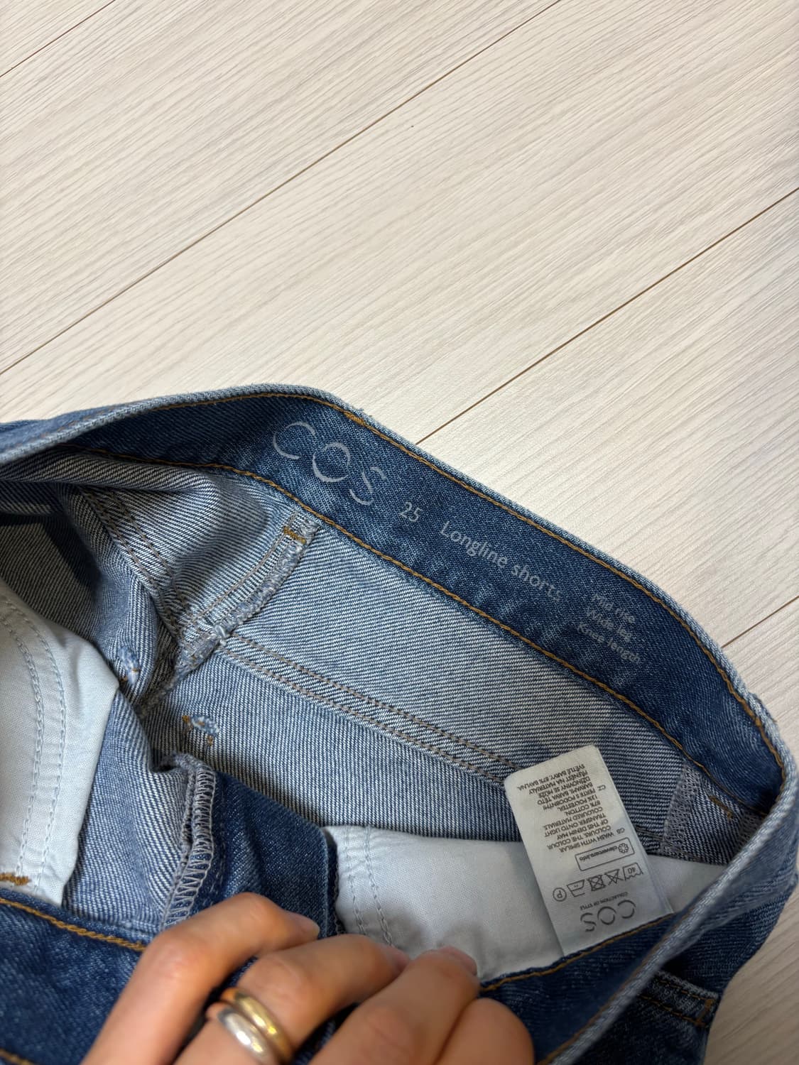 COS 코스 롱 쇼츠 와이드 청 반바지 25인치 상품이미지2