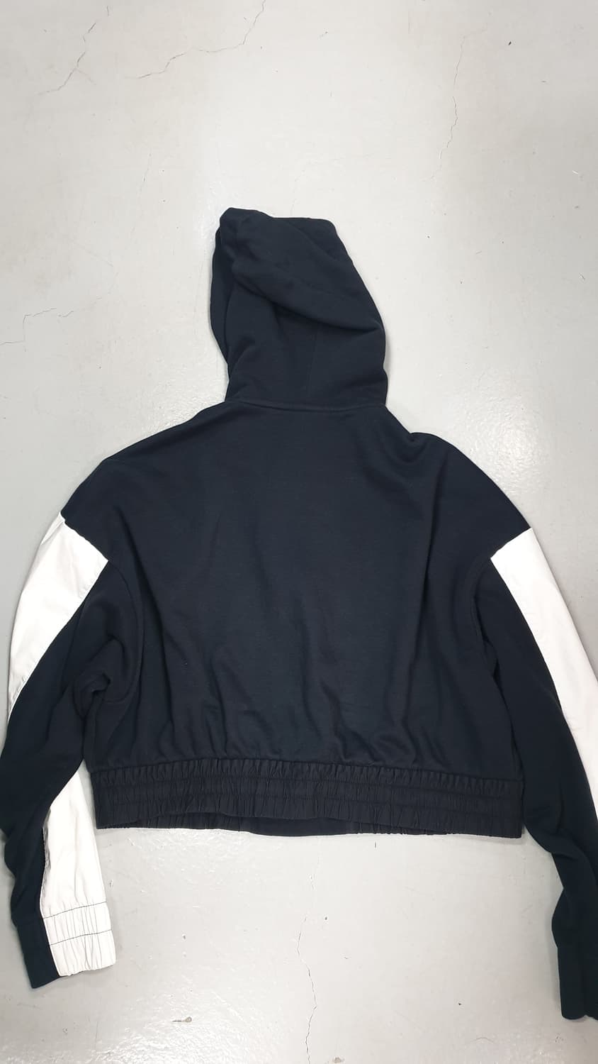 나이키 블랙/화이트 크롭 후드티xl 상품이미지2
