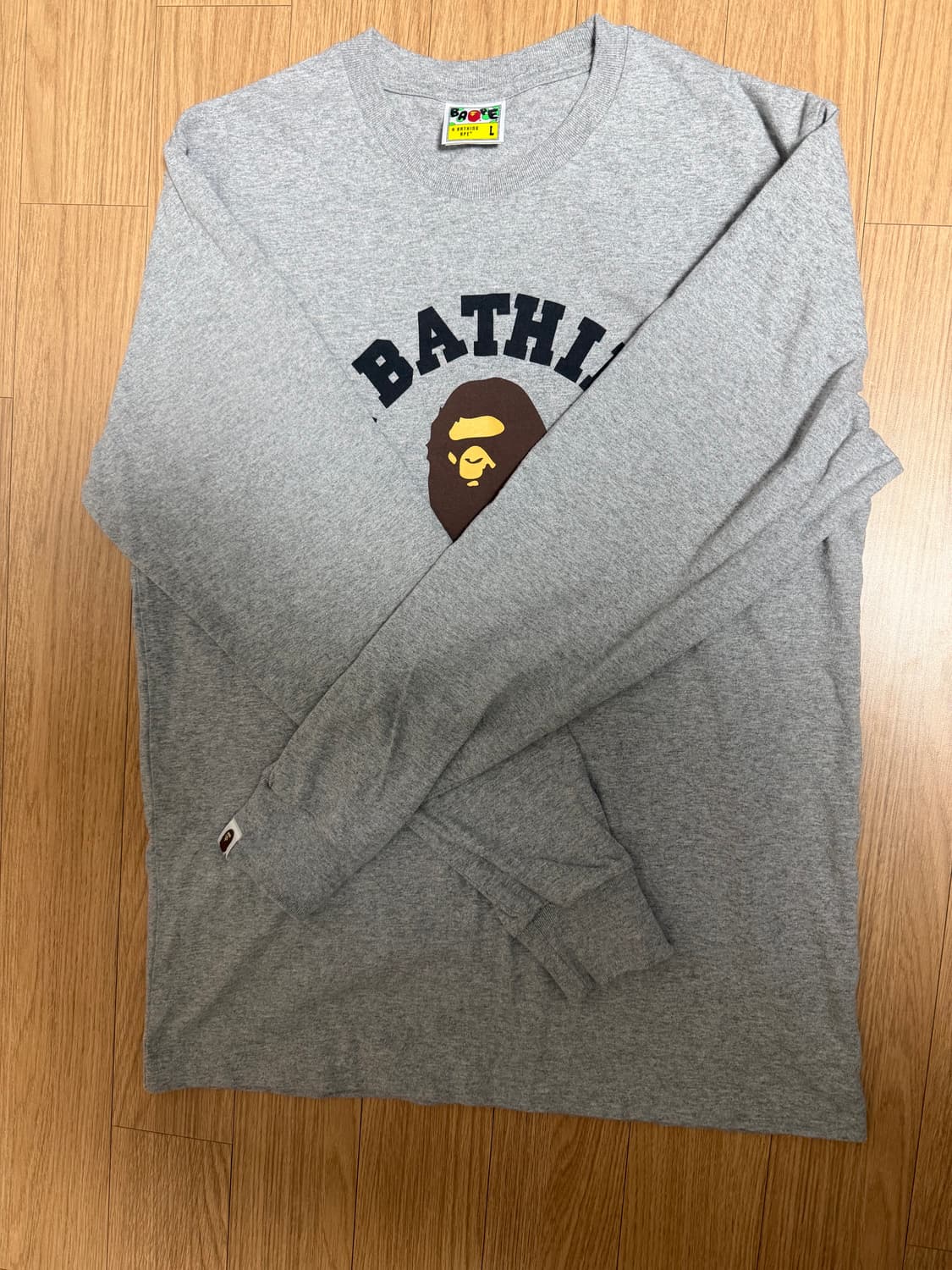 베이프 컬리지 롱슬리브 티셔츠 그레이 상품이미지2