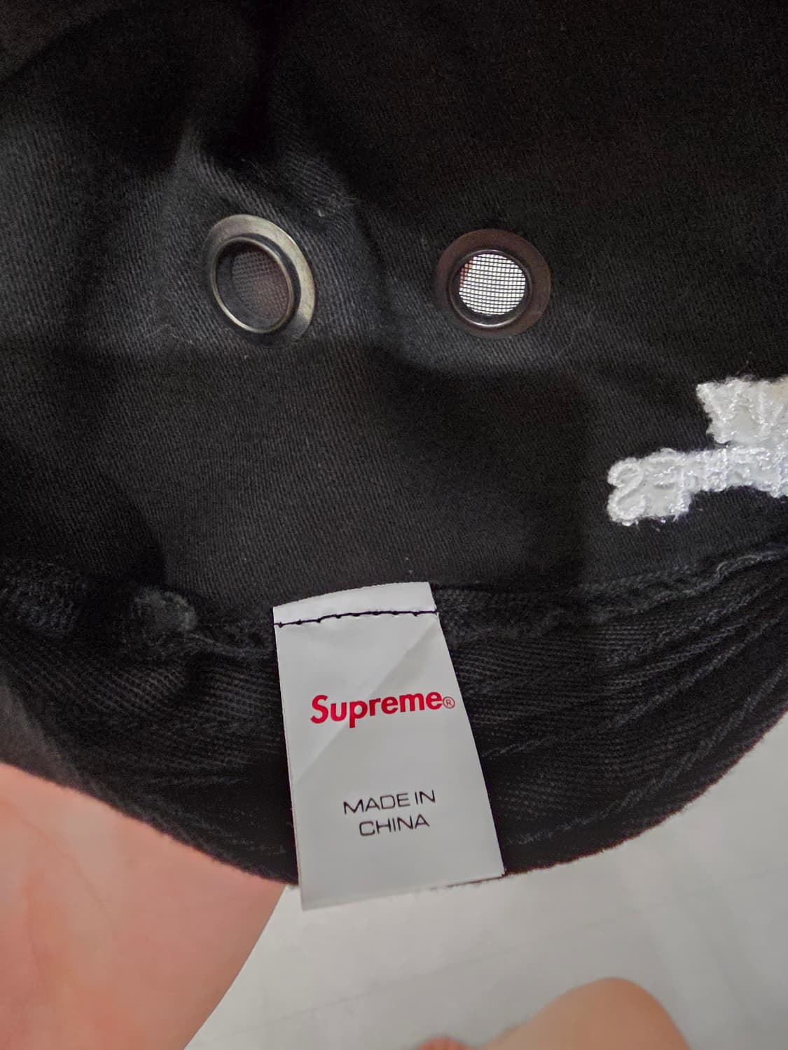슈프림 밀리터리 캠프캡 블랙 - 22FW 상품이미지5