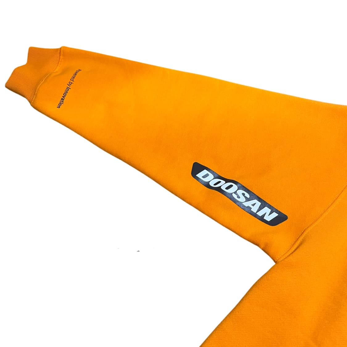 아이앱 스튜디오 x 두산 인프라코어 기모 맨투맨 상품이미지3