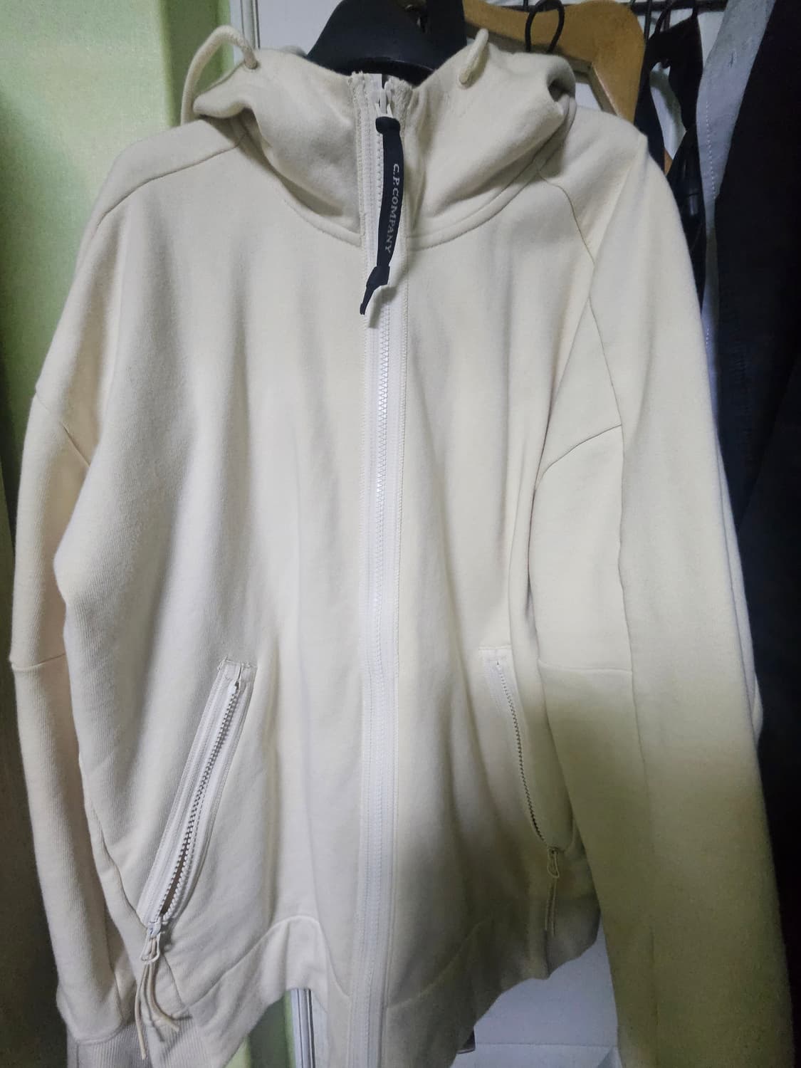 cp컴퍼니 고글 후드집업 상품이미지2