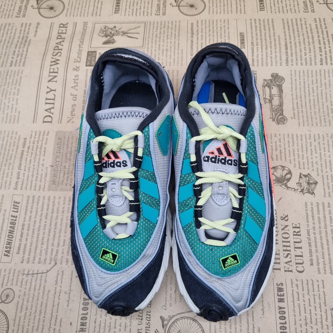 아디다스 팔콘 남성운동화275 상품이미지2