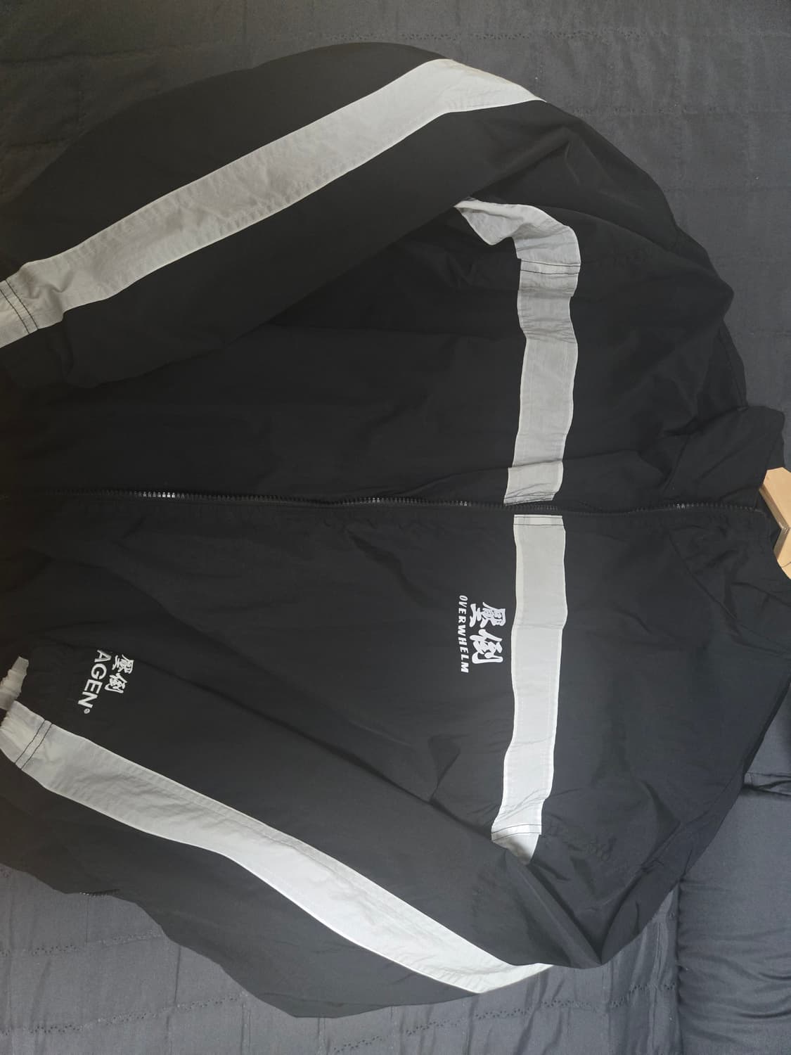 압도 한정판 바람막이 M(~90kg) 상품이미지2