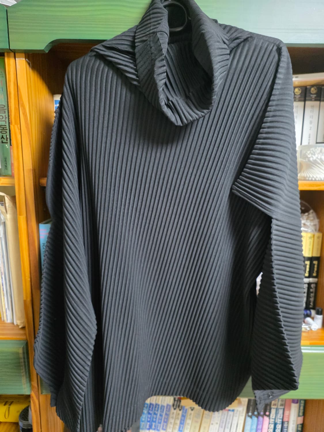 옴므플리세 25F/W 터틀넥 긴팔 상품이미지1