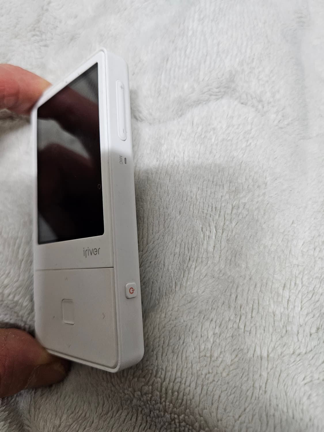 아이리버  e100 8기가 레트로 mp3 상품이미지3