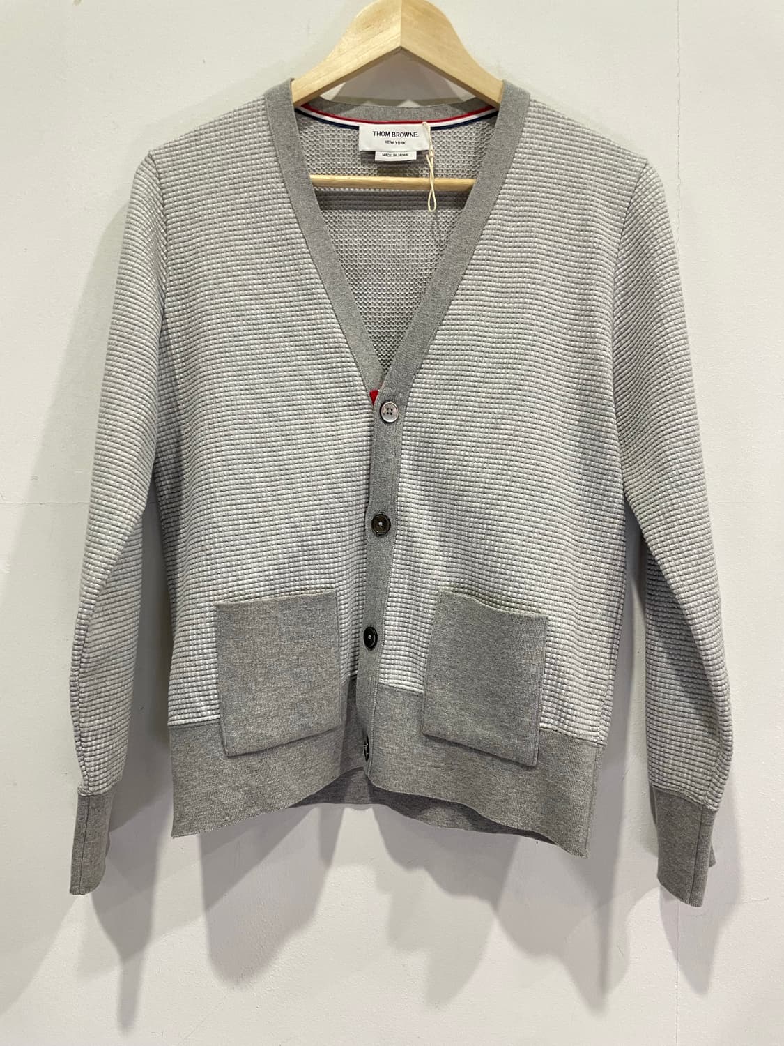 톰브라운 남성 가디건 그레이 정품 0 상품이미지2