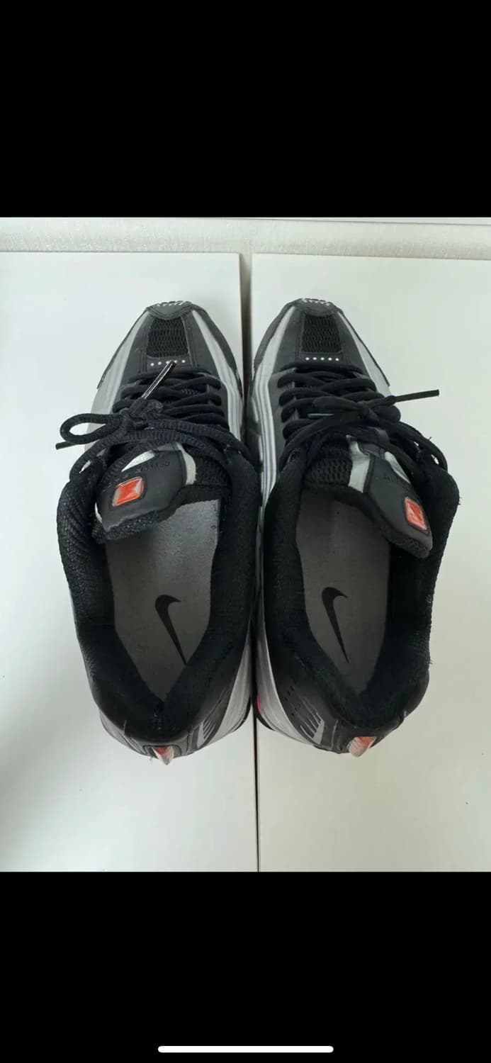 나이키 샥스 r4 메탈릭 실버레드 280 상품이미지5