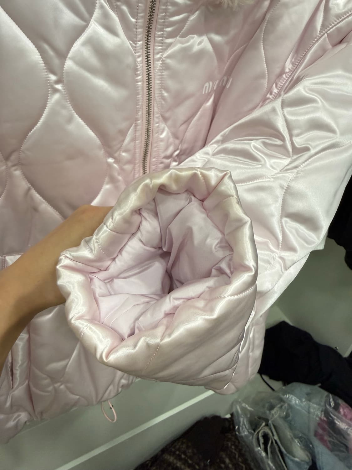 MIU MIU 시어링 카라 넥 퀼팅 집업 자켓 상품이미지10