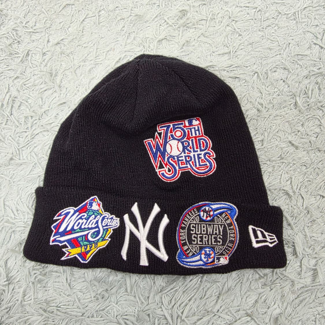 [희귀] 뉴에라 MLB 뉴욕양키즈 월드시리즈 챔피언 비니 상품이미지1