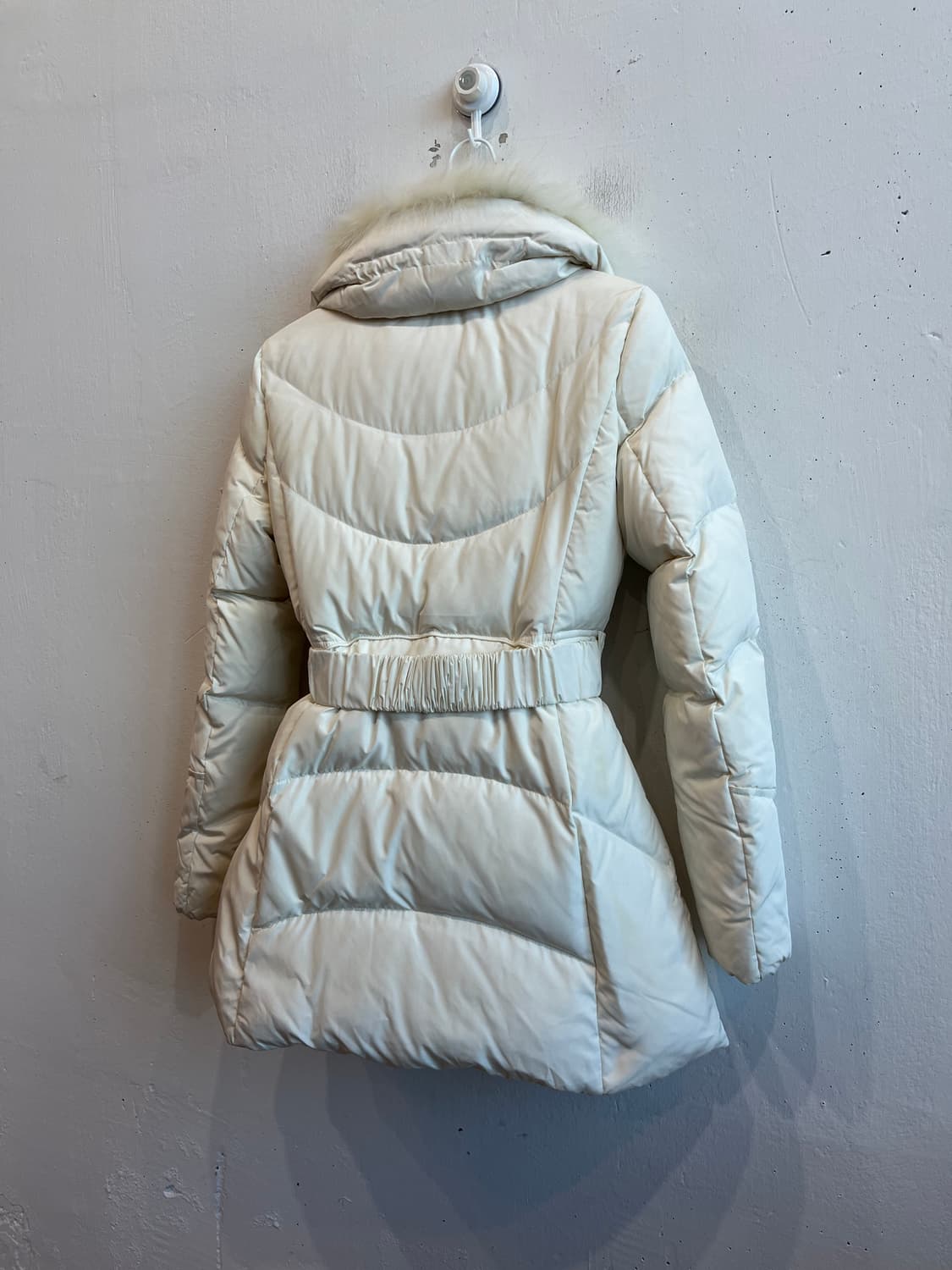 에고이스트 덕다운 벨티드 퍼 패딩  상품이미지8