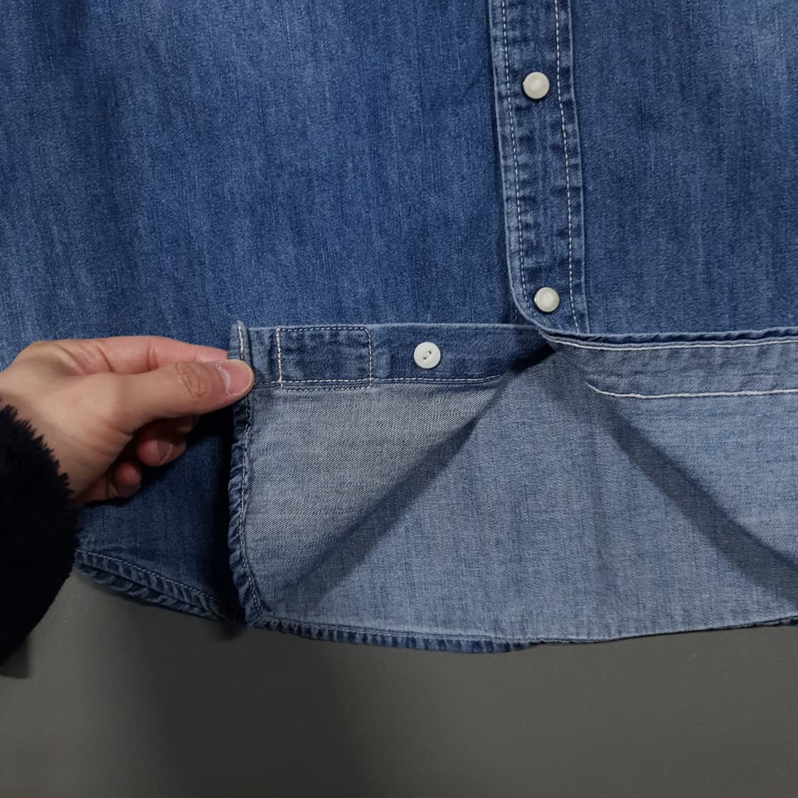 L) 폴로 데님앤서플라이 자개 비즈 디테일 워시드 웨스턴 데님 셔츠 상품이미지6