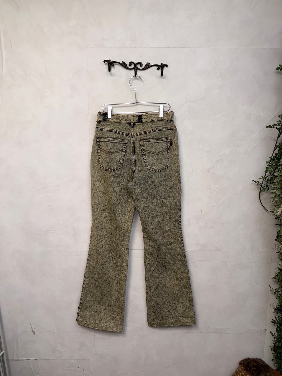 Washing denim oriental beads 부츠컷팬츠 상품이미지4