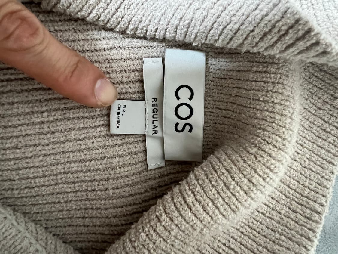 Cos 니트가디건 판매합니다 상품이미지2