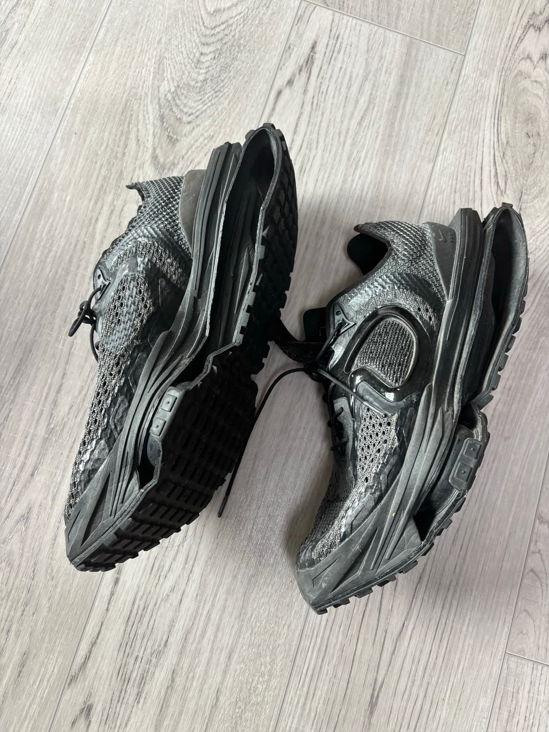 [260/하자] 나이키 mmw 004 트리플블랙 상품이미지4