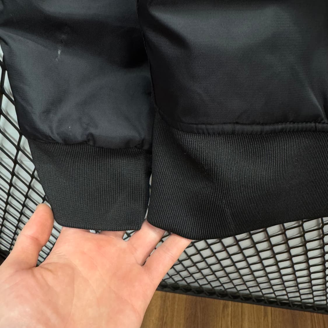 보이 런던 항공 점퍼 봄버 자켓 후면 빅로고 포인트 블랙 상품이미지9