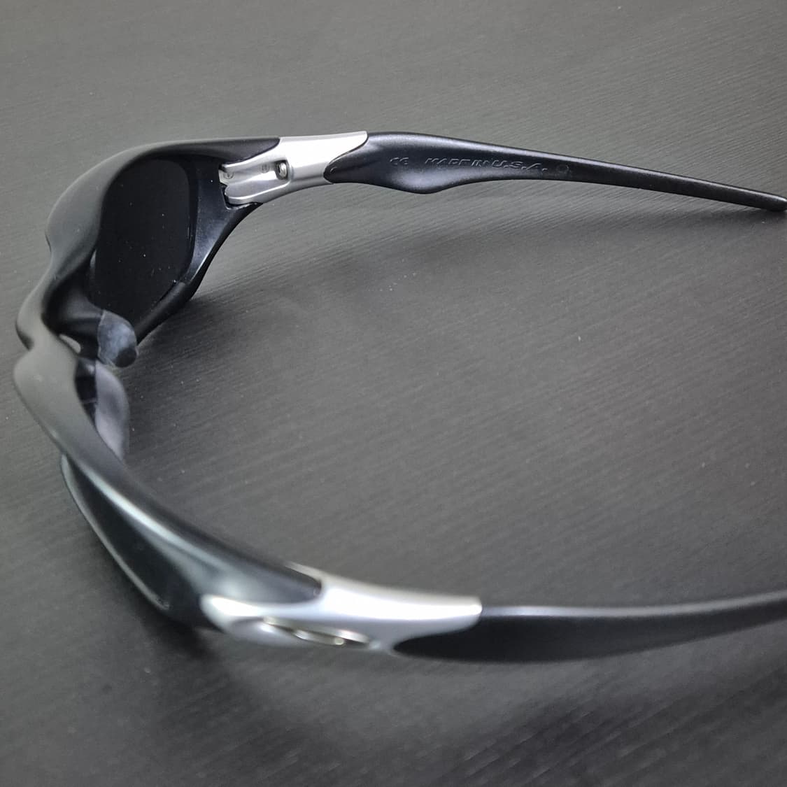 오클리 밸브 1.0 선글라스 상품이미지2