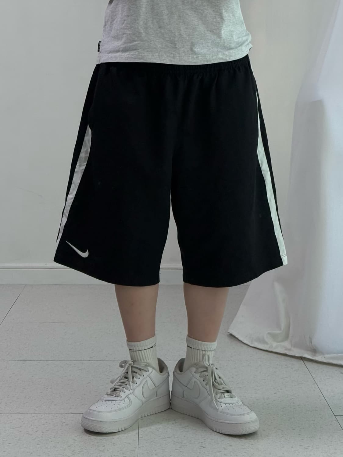 나이키 블랙 와이드 버뮤다 상품이미지1
