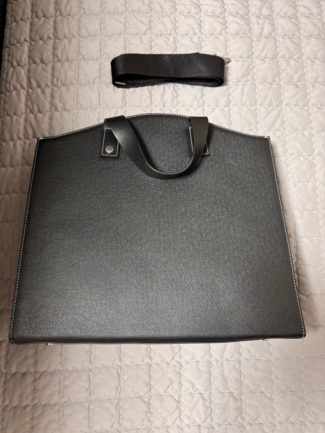 밈더워드로브 타이가 레더 아치 토트백 상품이미지3