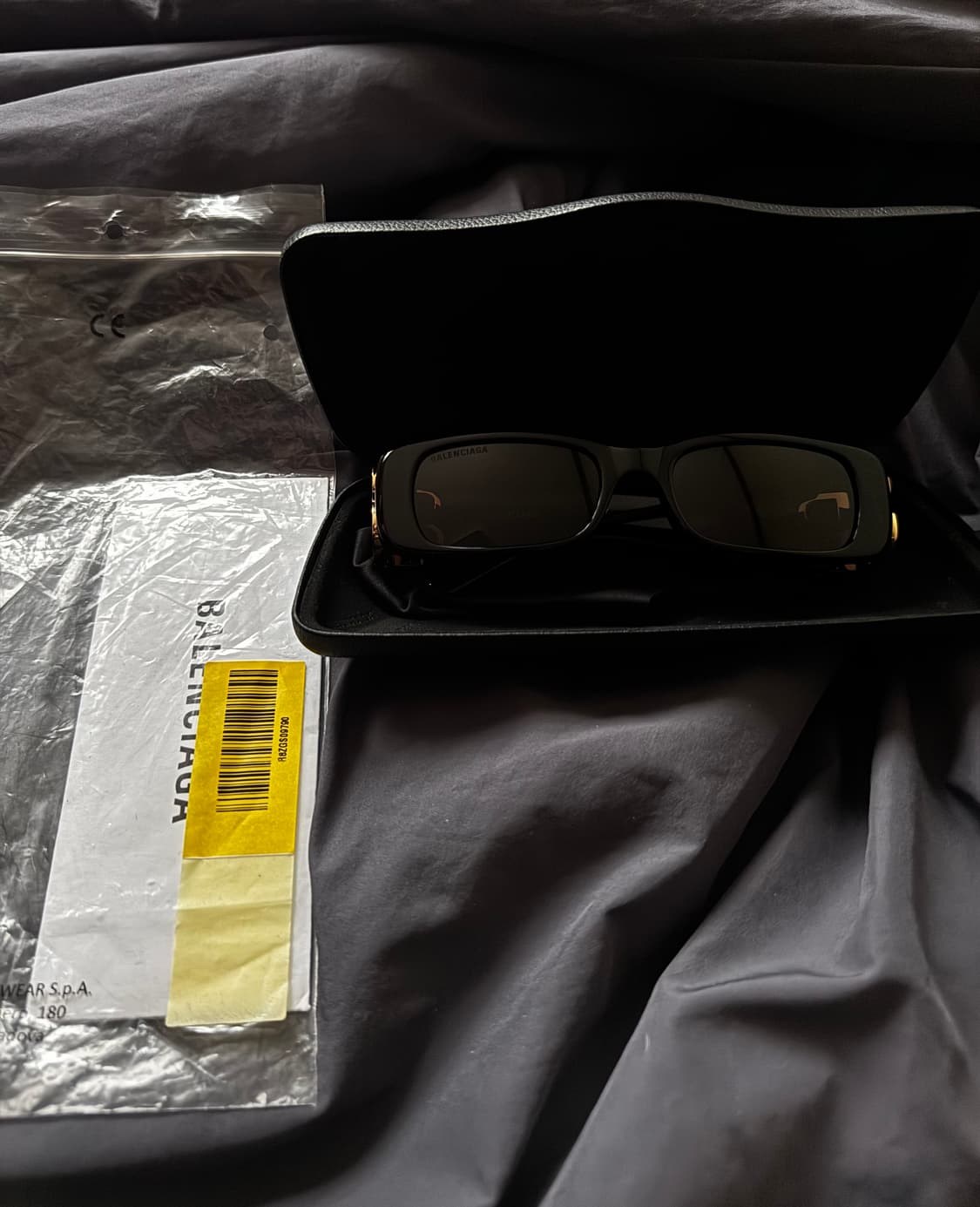 발렌시아가 다이내스티 렉탱글 선글라스 블랙 상품이미지6