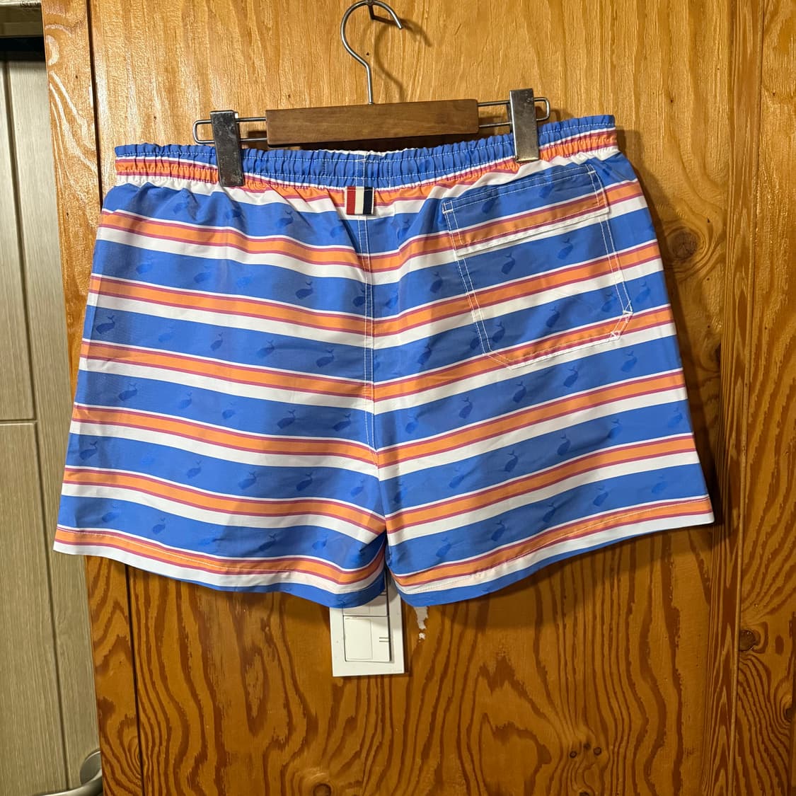 톰브라운 돌핀 반바지 판매 합니다 상품이미지4