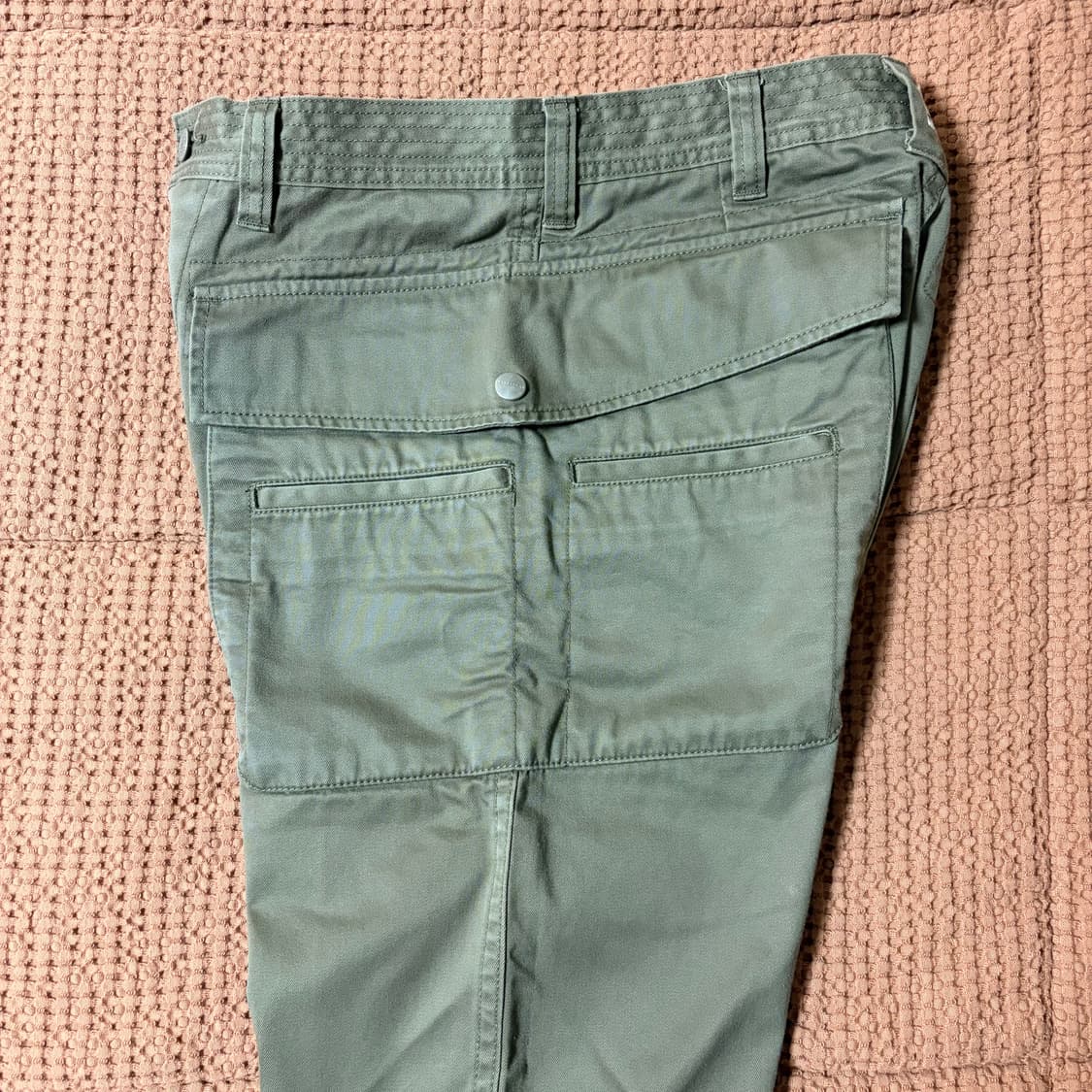 사사프라스 멀티포켓 팬츠 올리브컬러 상품이미지5