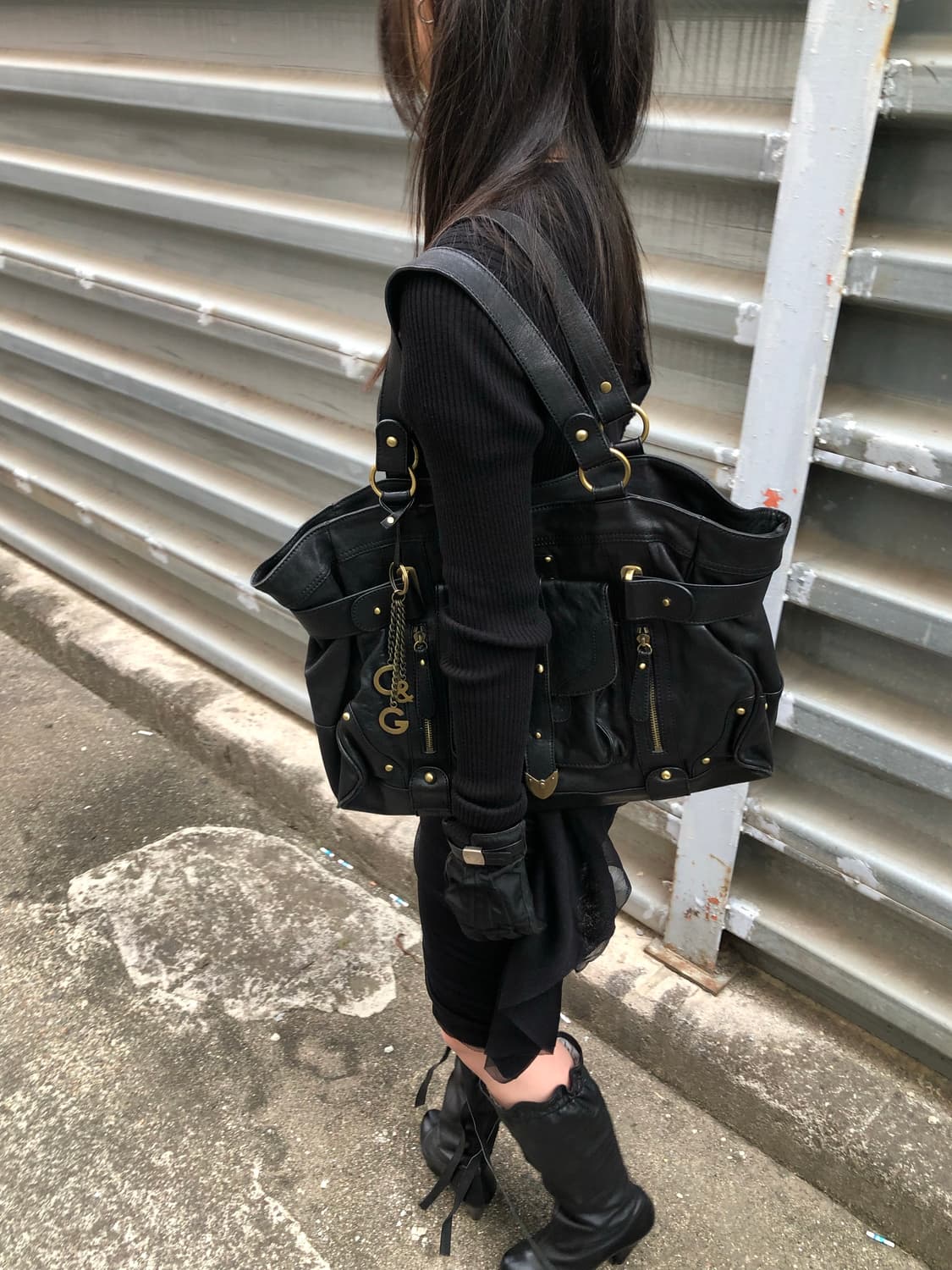 돌체 앤 가바나 레더 숄더백 상품이미지1