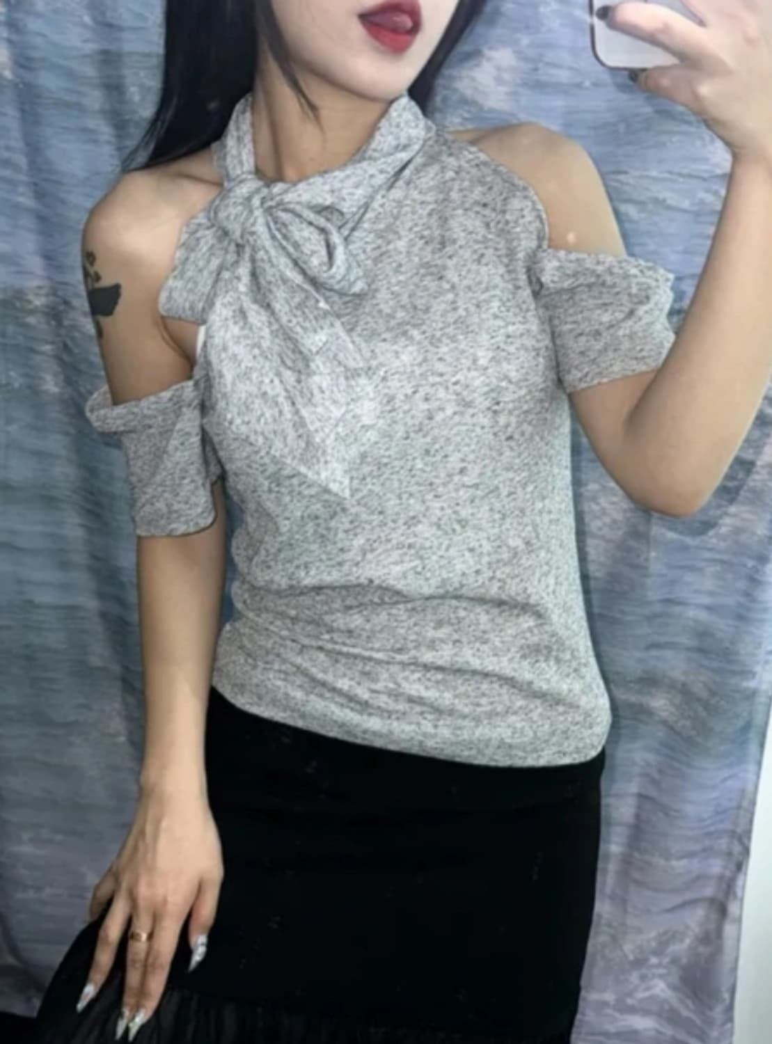 오픈숄더 리본 탑 상품이미지1