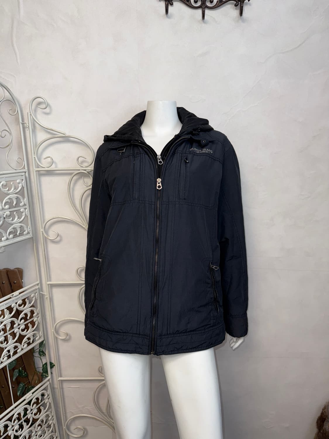 Guess black buckled hood padded jumper  상품이미지5