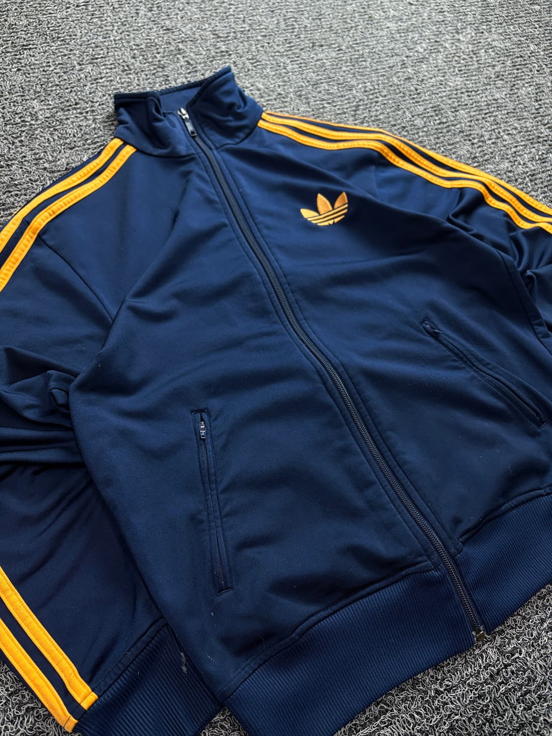 아디다스 아디컬러 클래식 파이어버드 트랙탑 1832 상품이미지3