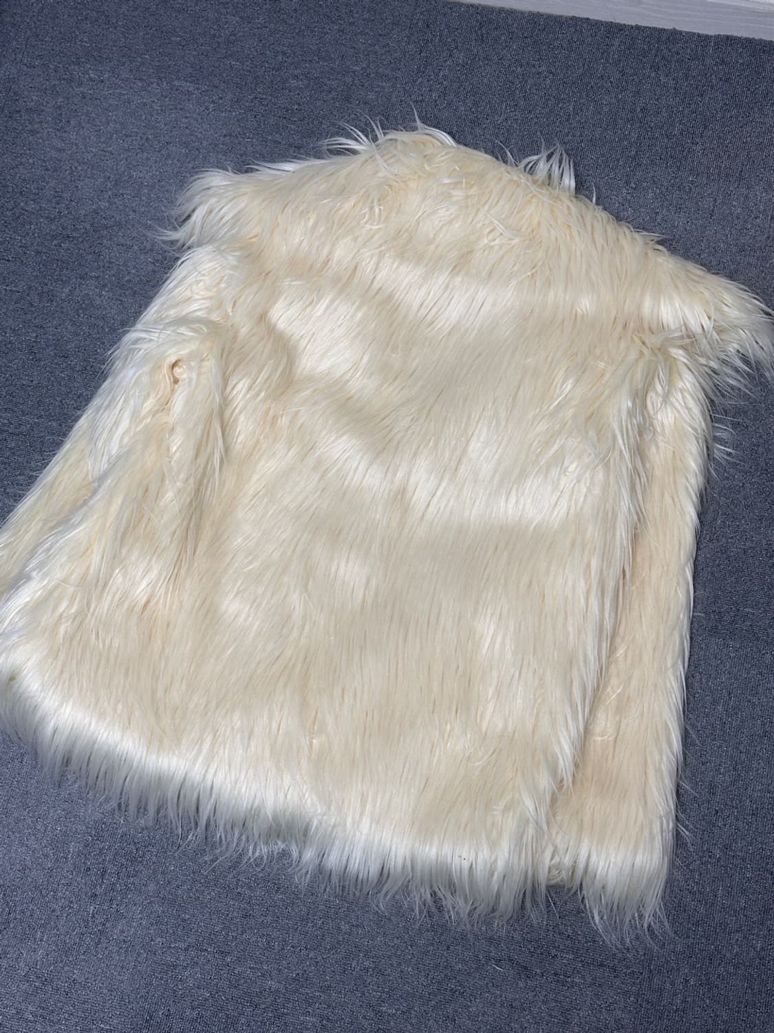 WIDE COLLAR HAIRY FUR COAT_IVORY 상품이미지7